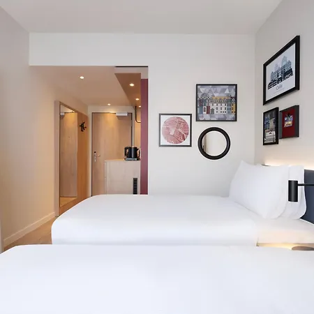 Hampton By Hilton סלה