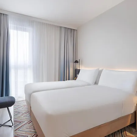 Hampton By Hilton Hotel