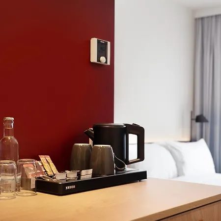 酒店 Hampton By Hilton 3*