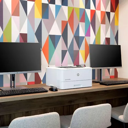 Hampton By Hilton Hotel