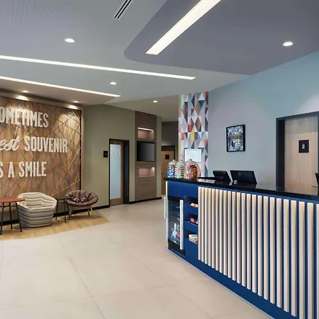 Hampton By Hilton Hotel 3*