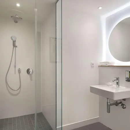 Hotel Hampton By Hilton Celle