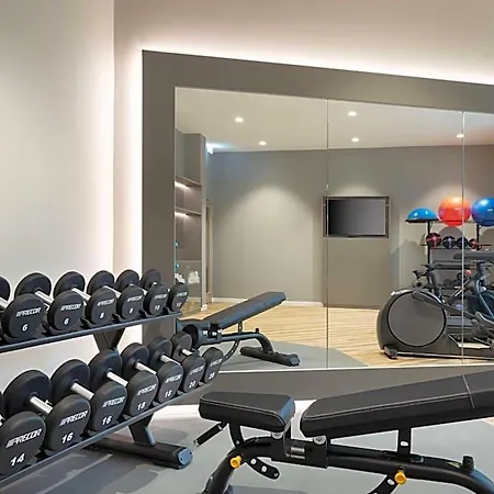 Hampton By Hilton 3*