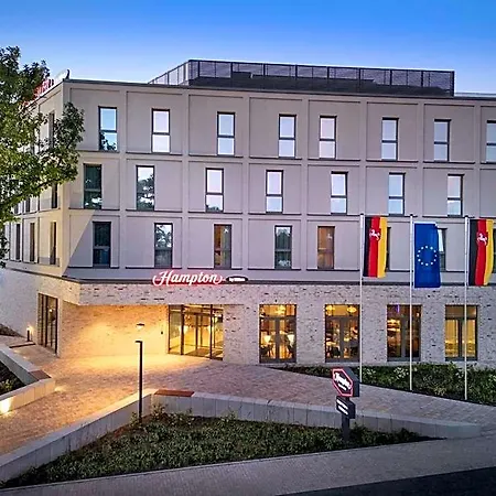 Hampton By Hilton Hotel 3*