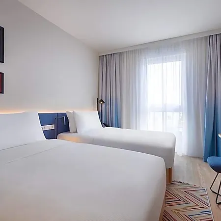 Hampton By Hilton Hotel 3*