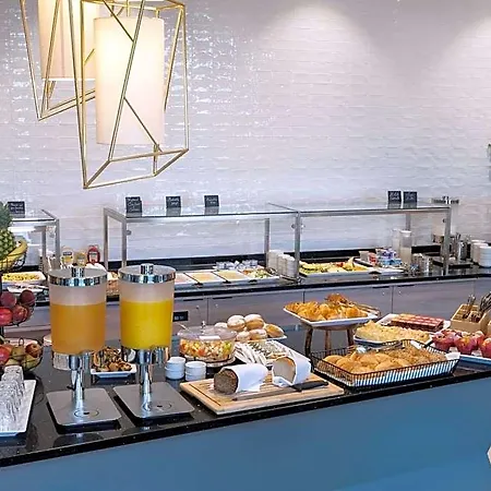 Hampton By Hilton 3* Celle