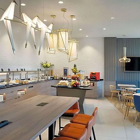 Hotel Hampton By Hilton Celle