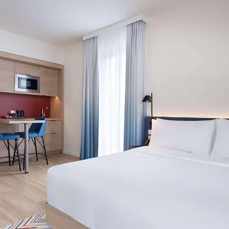 Hampton By Hilton Hotel 3*