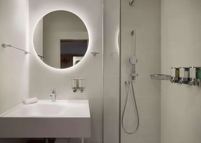 Hampton By Hilton Hotell