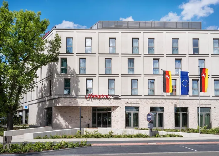 Hampton By Hilton Hotell 3*