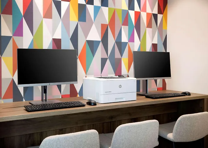 Hampton By Hilton Hotell