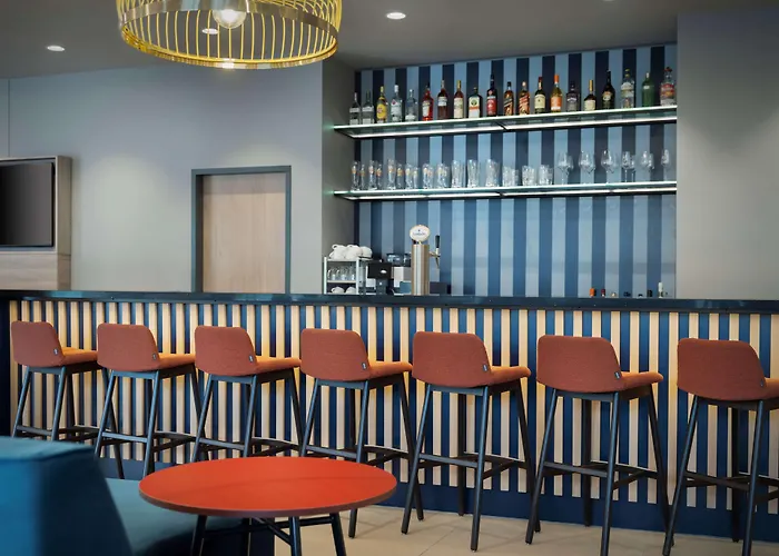 Hampton By Hilton Hotell 3*